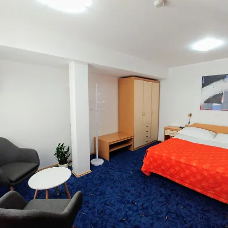 Hotel Garni Paleta 3*
