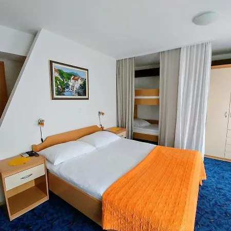 Garni Paleta Skofja Loka